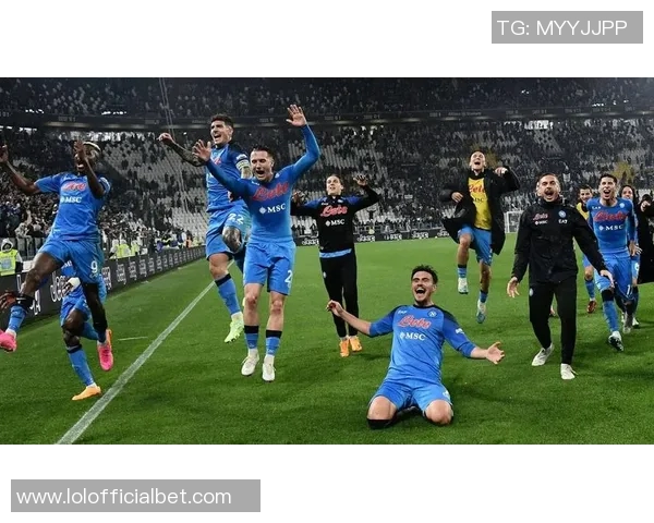 德甲精彩对决：里昂与那不勒斯激战成平局引发全场热议