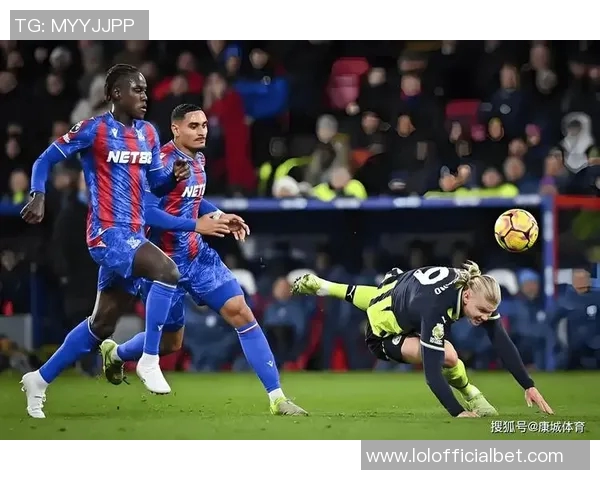 足总杯经典对决拜仁逆转曼城的战术解析与精彩瞬间回顾